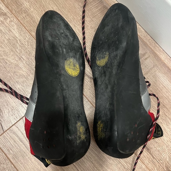 Climbing shoes - Picture 5 of 7